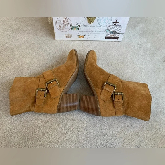 AK Anne Klein Suede bootiesS Brown size 7 - Picture 12 of 16